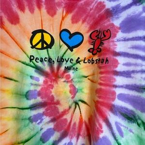 Vibrant colorful multicolor Peace Love and Lobstah Maine size M Tie dye t shirt